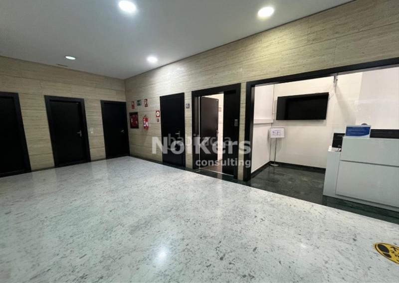 Foto 265b7b22-7961-4167-b39f-e69ac3fbec72. Miete büro mit heizung in Almeda - El Corte Inglés Cornellà de Llobregat