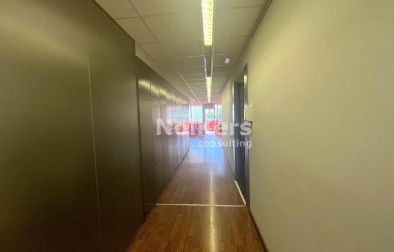 Foto 1e235973-a93f-446a-8df6-bc23d5188274. Bureau dans La Bordeta Barcelona