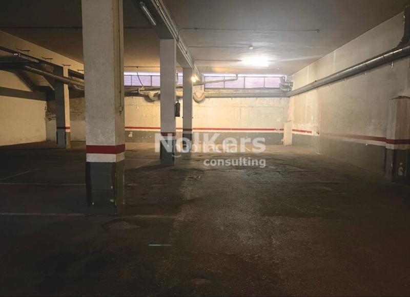 Foto 57996237-ab88-40cd-a188-82c4595059e9. Bureau dans La Bordeta Barcelona