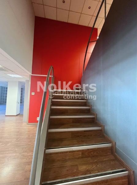 Foto bdfcd9fe-dfcc-4ec0-8f83-be1395f5e221. Bureau dans La Bordeta Barcelona