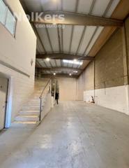 Lloguer Nau industrial  Carrer berguedà. Nave en alquiler en santa perpètua de mogoda