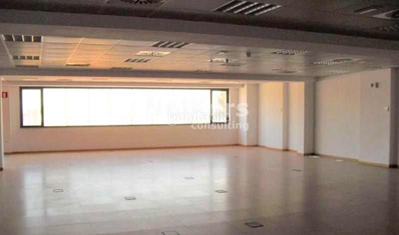 Foto e8948f95-3b17-43e8-9ea7-9b35823a3485. Miete büro mit heizung parking in Roquetes-Can Magí Sant Cugat del Vallès