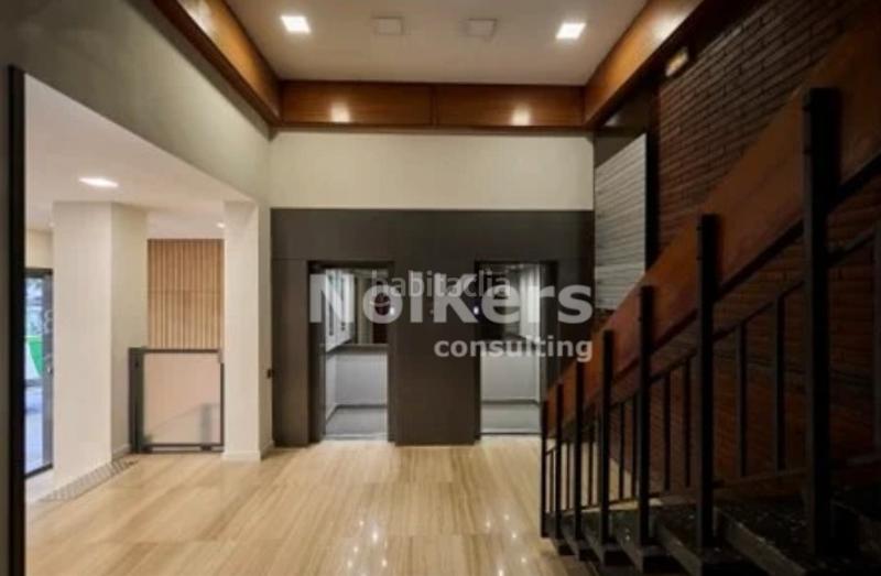 Foto feb6af39-ee43-43fd-a5b4-cb27697cfcd3. Alquiler oficina  en alquiler les corts en Barcelona