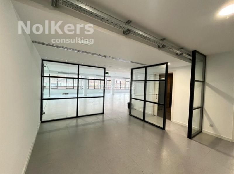 Foto 3af7d2fa-7775-498b-9aa5-7792280de415. Location bureau avec chauffage dans La Nova Esquerra de l´Eixample Barcelona
