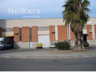 Miete Fabrikhalle in Manresà. Nave en alquiler en badalona