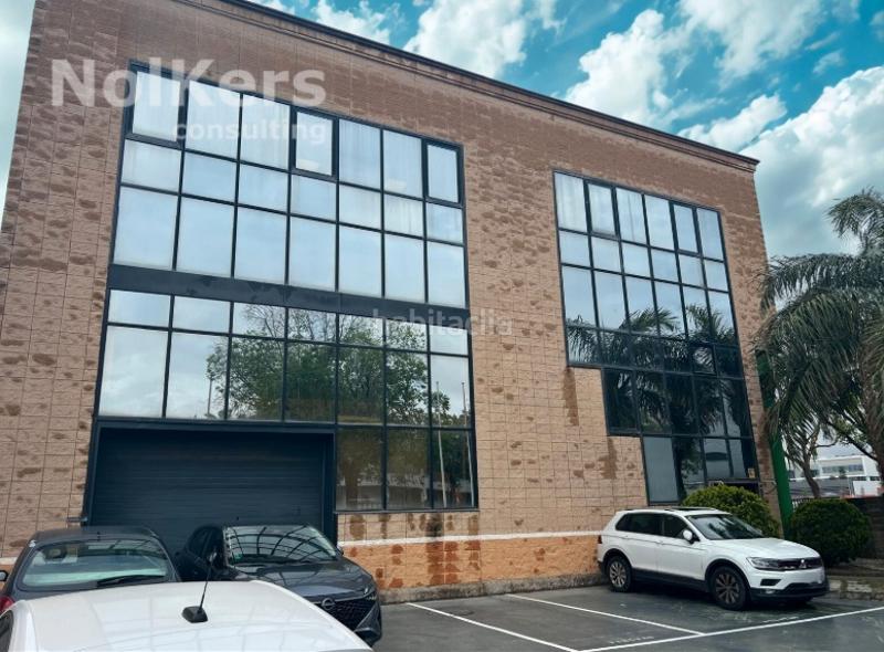 Foto e4d2afbe-c103-408c-a526-2c1dc9857f8f. Affitto capannone industriale con riscaldamento in Hospitalet de Llobregat (L´)