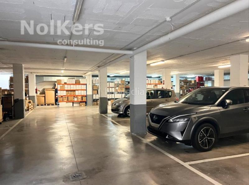 Foto 5861cbba-af96-4f62-8d16-cbb5f102935a. Lloguer nau industrial amb calefacció a Granvia LH Hospitalet de Llobregat (L´)