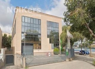 Location Bâtiment à usage industriel à Granvia LH. Nave corporativa en alquiler en l' hospitalet