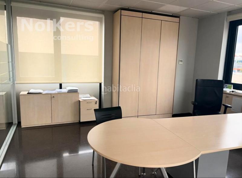 Foto b67d8147-2cdd-4bab-af45-ffdfc99670d0. Location bâtiment à usage industriel avec chauffage dans Hospitalet de Llobregat (L´)