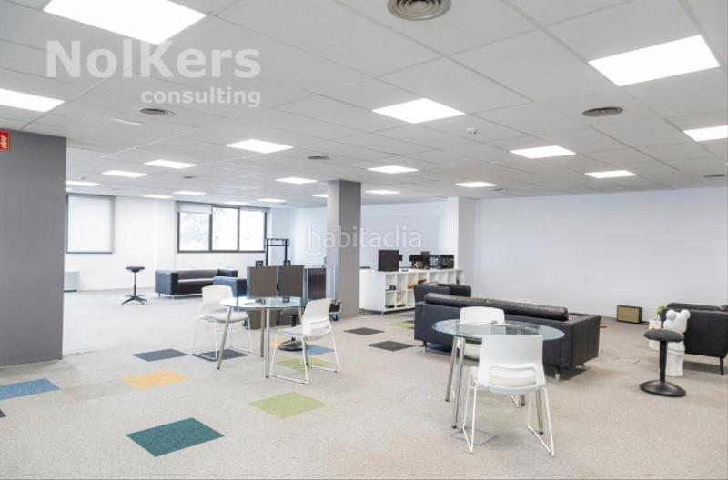 Foto 70060aa3-96b7-4131-b464-ee8a6a140622. Miete büro mit heizung in La Marina del Prat Vermell Barcelona