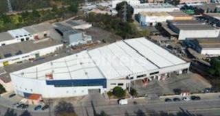 Affitto Capannone industriale in Zona Industrial. Nave en alquiler en rubí