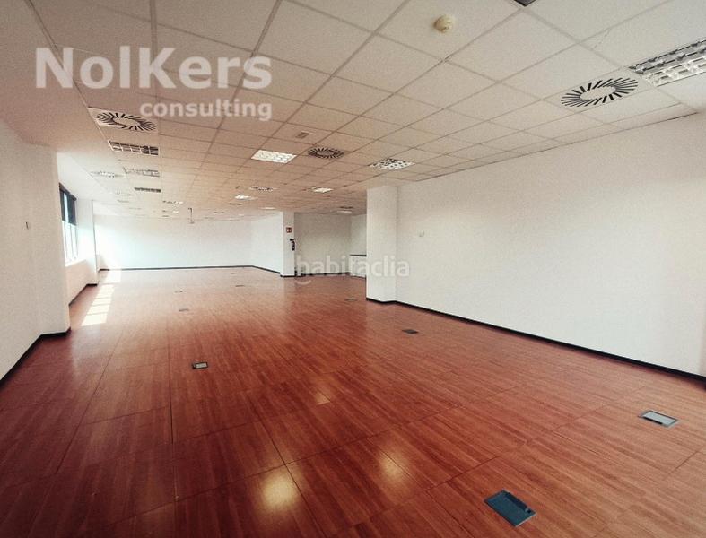 Foto 7f4ccc02-46e8-4d40-bb97-a916c6e5a3f3. Rent office space with heating in La Marina del Prat Vermell Barcelona