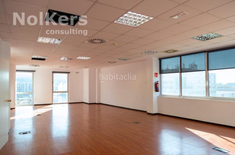 Foto c4cfb10c-66f9-4464-a343-b928ef8c4dd4. Rent office space with heating in La Marina del Prat Vermell Barcelona