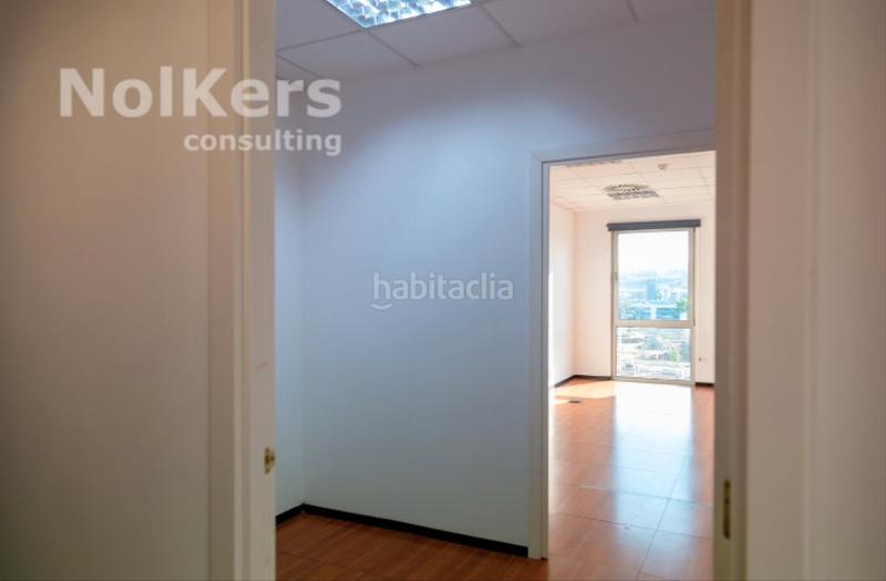 Foto c64a239a-047f-4e3d-834f-4a519a2909c5. Rent office space with heating in La Marina del Prat Vermell Barcelona