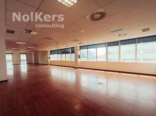 Rent Office space in La Marina del Prat Vermell. Oficina en alquiler en barcelona