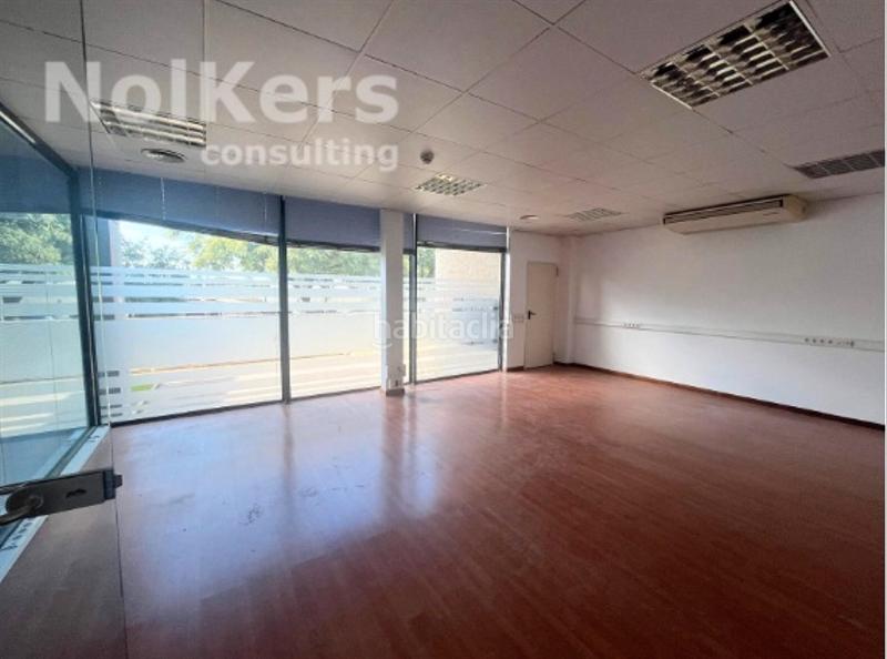 Foto 445cbfbb-c645-4ec2-9747-25294d06a68e. Location bureau avec chauffage dans La Marina del Prat Vermell Barcelona