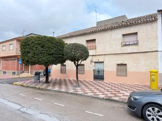 Casa a Calle santa ana 95. Venta vivienda sita en cl st ana 95 45710 madridejos (toledo)