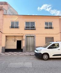 Casa a Plazuela del toledano 29. Reservada vivienda sita en pz toledano del 29 45710 madridejos (