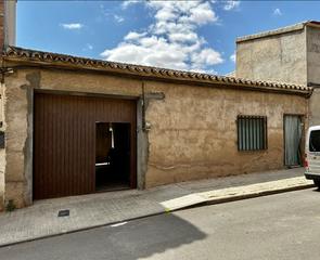 Casa  Calle roma. Cl roma 50
45710 madridejos (toledo)
