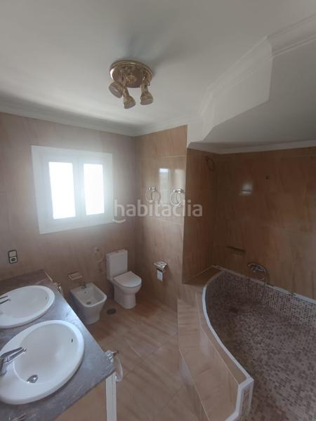 Foto d16b355c-34f0-4a70-85b7-c5efd8793f88. Casa amb aparcament a Buenavista - Chapatal Santa Cruz de Tenerife