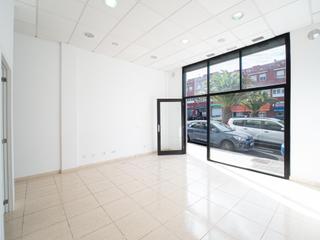 Location Local commercial  Majuelos. Local comercial en la gallega