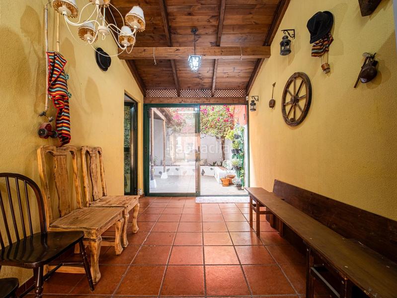 Foto e23ad34b-12cf-4175-a182-41db8dcdd9db. Semi detached house with parking in La Gallega Santa Cruz de Tenerife