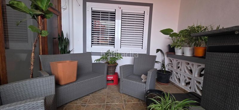 Foto c0e2f63a-4f72-4eb0-aabd-814c39138e5d. Casa amb aparcament a Barranco Hondo Candelaria