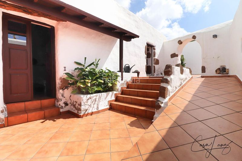 Foto 1b9c5134-7d68-417b-afb7-73241dab3a99. Chalet en Güime San Bartolomé