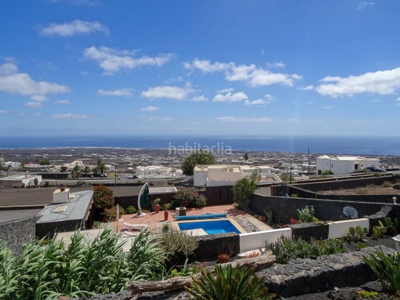 Foto a4a6a502-8255-4f69-8800-ed9943387254. Xalet amb piscina a La Asomada Tías