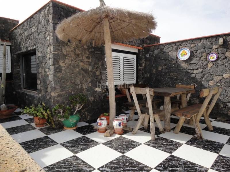 Foto b6645d13-1cbf-4bcb-946e-1b97c27467ba. Xalet amb aparcament a Nazaret Teguise