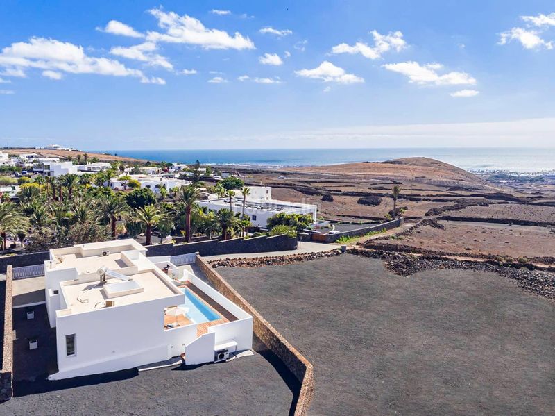 Foto f77fd447-d46f-457d-9ae7-edf0694ebbd6. Chalet en Tías pueblo Tías