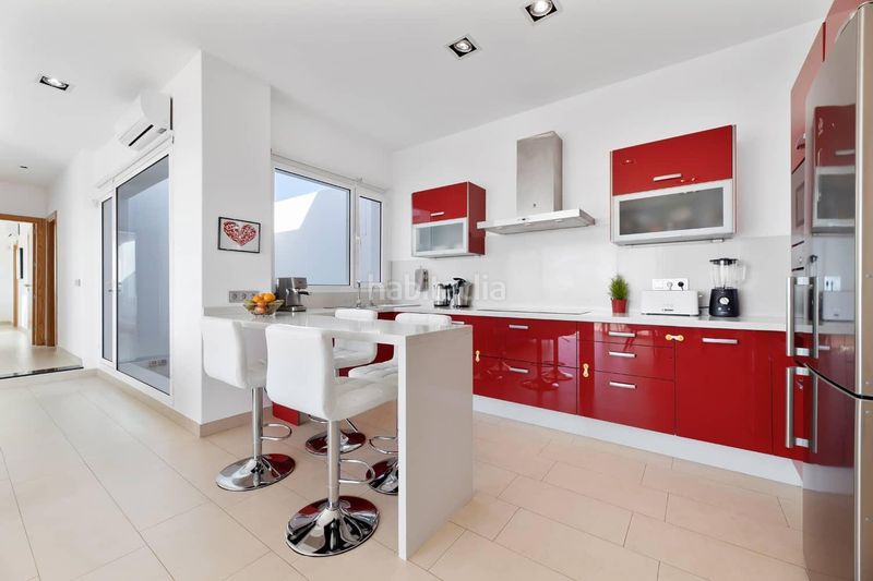 Foto 59383fae-bb26-4c96-88b4-1e86b62b8a57. Xalet amb aparcament piscina a Tías pueblo Tías