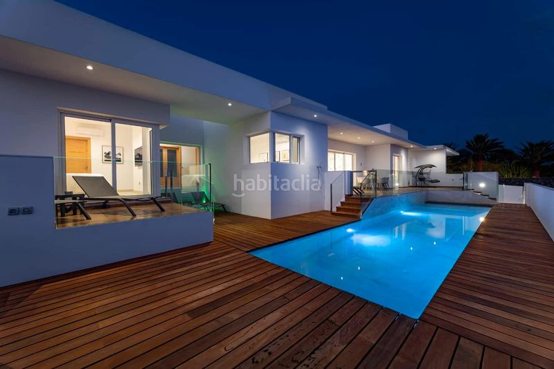 Foto 708402bf-e4ed-49ab-8c05-60e6d4acc6ce. Xalet amb aparcament piscina a Tías pueblo Tías