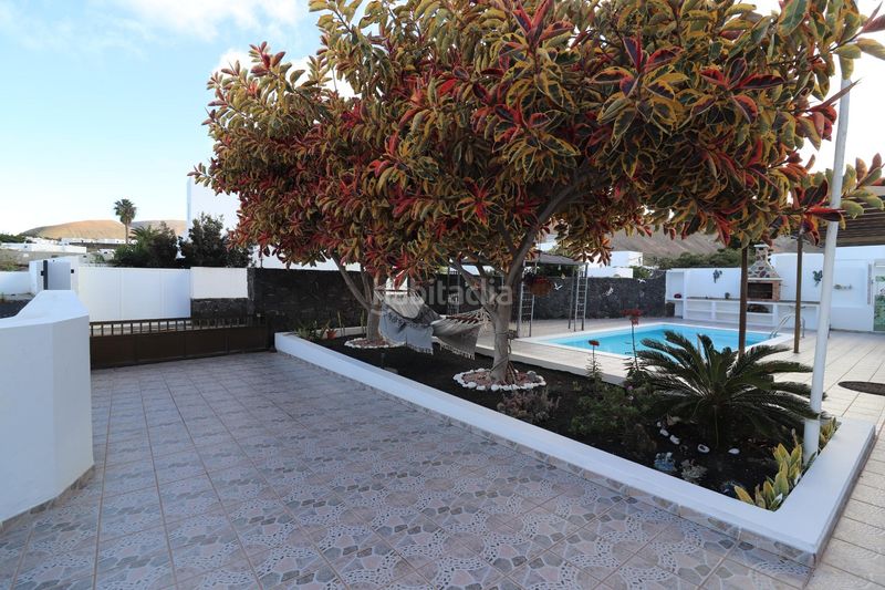 Foto 8f3120c5-4da8-4418-8b14-bb328b035f28. Xalet amb aparcament piscina a Yaiza pueblo Yaiza