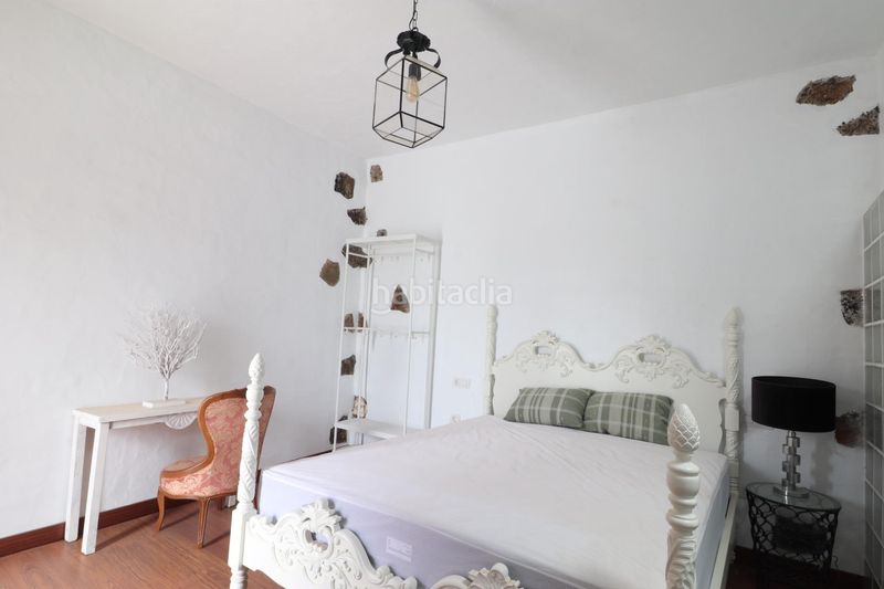 Foto 3cf66462-078f-48a3-9bb5-8a970fc7fc9a. Casa amb aparcament a Yaiza pueblo Yaiza