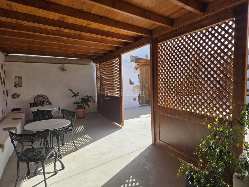 Foto 42b1aa72-45b6-4273-aa09-b262b5e31708. Casa amb aparcament a Yaiza pueblo Yaiza