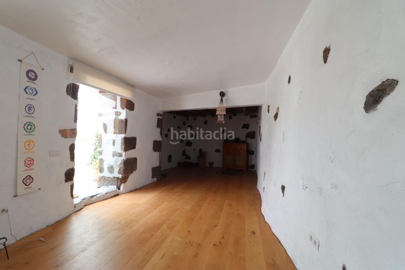 Foto 973154bb-6ccd-4777-bf65-b1616c4454f6. Casa amb aparcament a Yaiza pueblo Yaiza