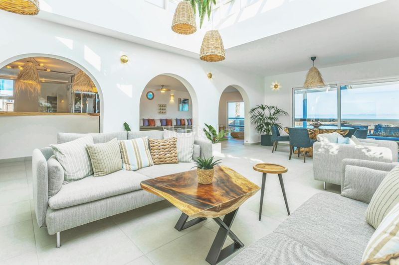 Foto 015ed3b1-b2e9-4fb1-821a-2f4655500a06. Xalet amb piscina a Charco de Palo Haría