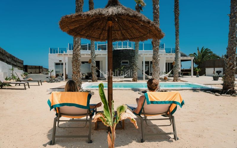 Foto 067f9891-0422-4ccc-a3df-607661718ed0. Xalet amb piscina a Charco de Palo Haría