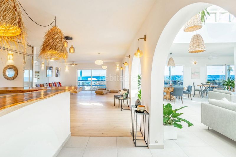 Foto e0e3351a-7192-46a0-ac49-aca6a61f0e38. Xalet amb piscina a Charco de Palo Haría