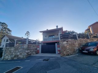 Xalet a Dorrón. Casa independiente a 10 minutos playa areas sanxenxo