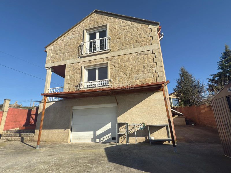 Foto 34377569-1398-46a6-aaa2-e22c394c2ace. Casa amb calefacció aparcament a Meis