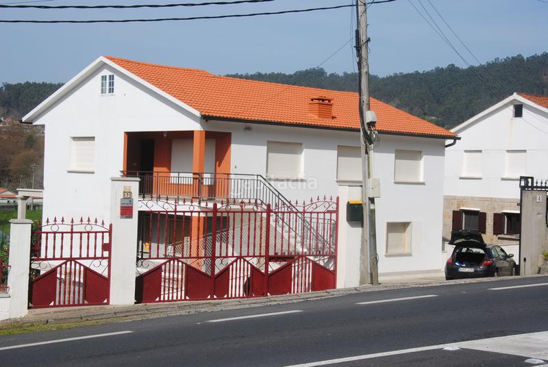 Foto 6f9eeaef-6a2b-4244-92df-754f11cfcbd1. Rent house with parking in Dorrón Sanxenxo