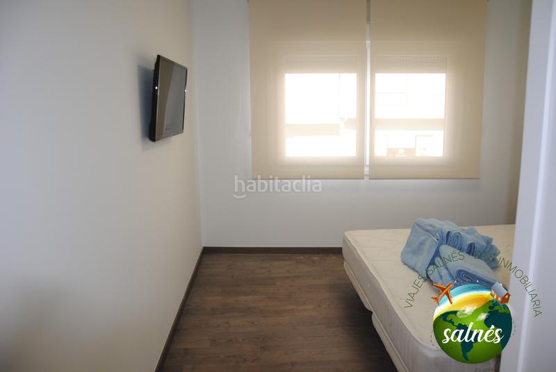 Foto 701d9fa0-ce36-4914-b623-aa76226198b6. Alquiler piso en avenida areal 2b muy centrico en Sanxenxo