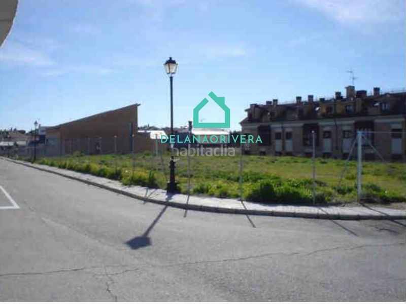Foto a2bc8b3c-037a-4bc1-9f10-1eab8a0097cf. Terreno residencial solar en Serranillos del Valle