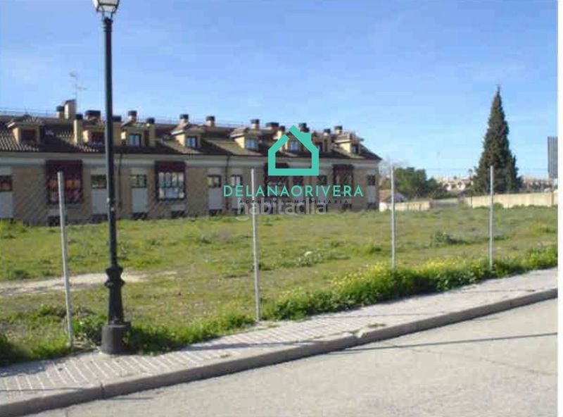 Foto d88328f2-5fc3-4ebb-a9b7-a001d25d955f. Terreno residencial solar en Serranillos del Valle