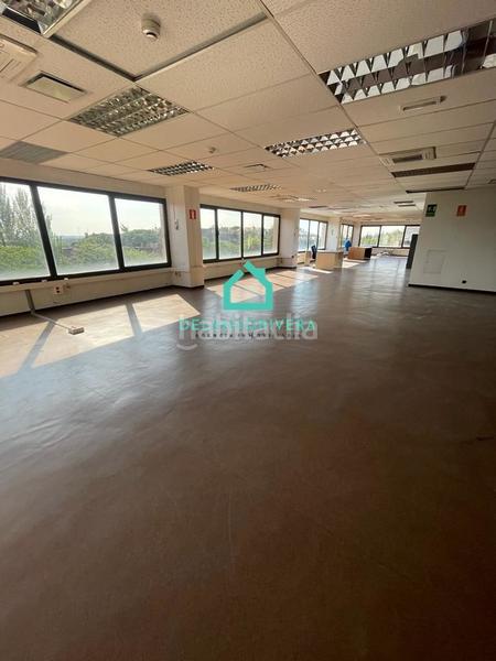 Foto 878a2a73-8389-4b86-a8cc-b035210120c8. Location bureau avec chauffage parking dans Yucatán-La Cornisa Rozas de Madrid (Las)