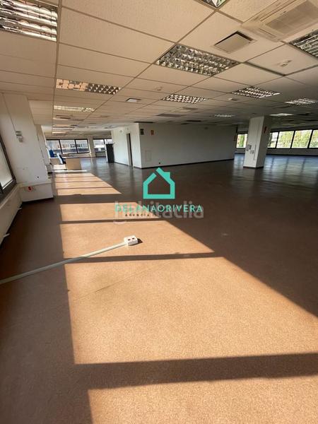 Foto 9cb452f1-aa21-4cd1-beb0-7fad8e5a49e8. Rent office space with heating parking in Yucatán-La Cornisa Rozas de Madrid (Las)