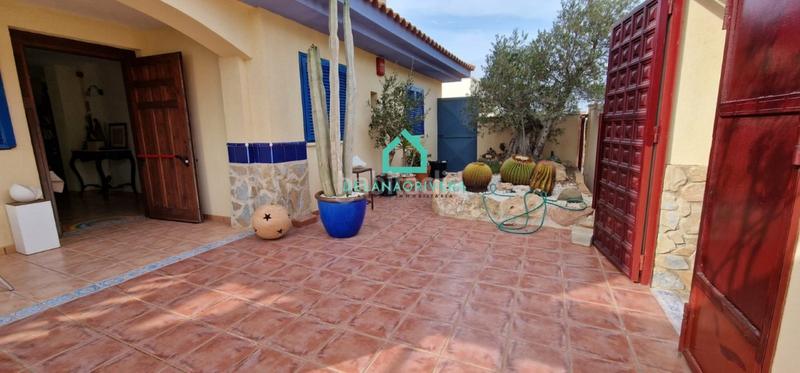 Foto 0b8d9872-41e3-44d6-8563-5975da826cca. Chalet in Águilas