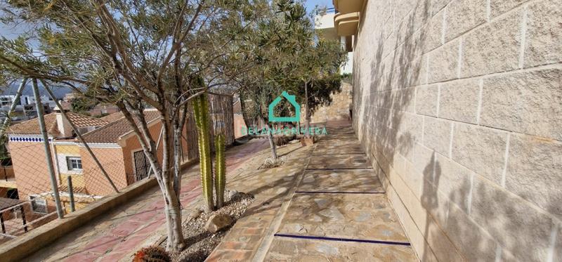 Foto 2687339f-881f-4a61-8214-f2dabb6a30b1. Chalet in Águilas